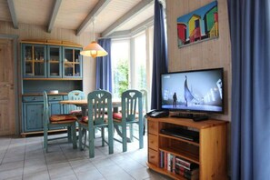 House | Dining - Exklusives Skandinavisches Ferienhaus (Mirow)