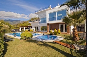 Villa - Los Nisperos de Paco (Canillas de Albaida)