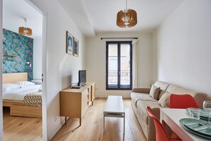 Apartment | Living area - New Apartment Boulogne Facing the "passage" (Boulogne-Billancourt)