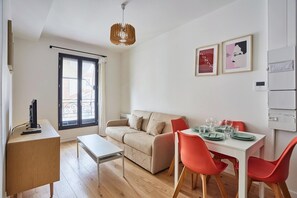 Apartment | Living area