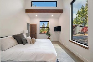 5 dormitorios, tabla de planchar con plancha, wifi y ropa de cama
