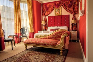 Quarto casal com design assinado | Wi-Fi de cortesia