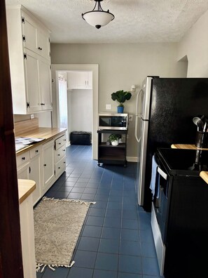 Microwave, stovetop