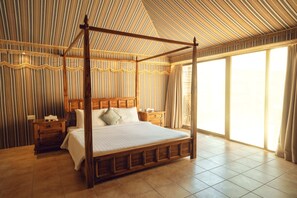 1 bedroom, WiFi, bed sheets - Indulge in desert opulence with our Luxury Pool Tents at Thousand Nights Camp (North Sharqiyah Governorate)