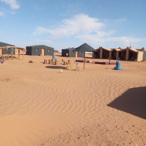 Beach - Cozy Camp with 6 bungalows in Mhamid, in the Sahara Dunes authentic Berber life (zagora M'hamid el ghizlane)