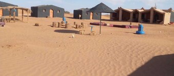 Cozy Camp with 6 bungalows in Mhamid, in the Sahara Dunes authentic Berber life