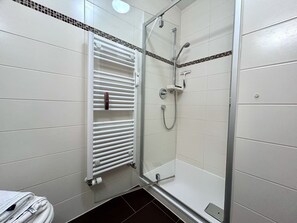 Hair dryer, towels - Vacation apartment Kleine Seeperle - your retreat in Nonnenhorn (Nonnenhorn)