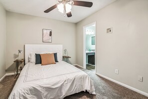 2 bedrooms, desk, iron/ironing board, travel cot