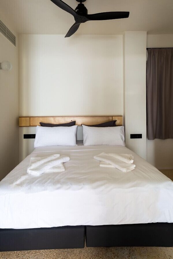 1 bedroom, iron/ironing board, free WiFi, bed sheets