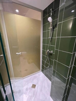 風筒、提供毛巾