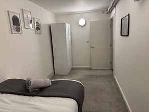 1 Schlafzimmer, Bügeleisen/Bügelbrett, kostenloses WLAN, Bettwäsche