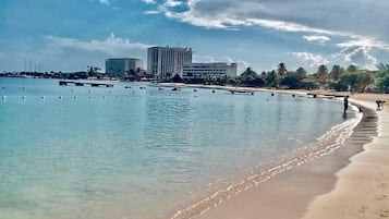Tumbonas y toallas de playa