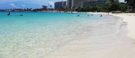 Ligstoelen, strandlakens