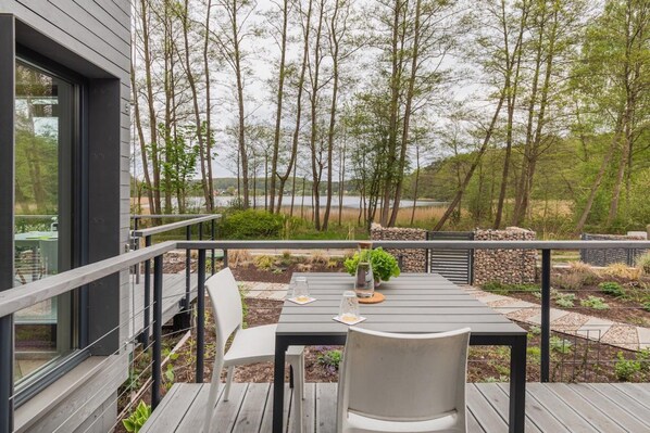 House | Balcony