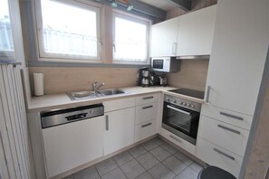 House | Private kitchen | Electric kettle, toaster, highchair - Ferienpark Mirow in Granzow (Mirow)