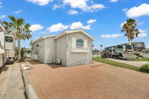 Exterior - Amazing Waterfront Views! Right on the Canal - Villa 143 (Port Isabel)