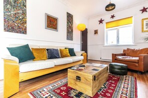 Smart TV, fireplace, offices