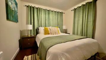 2 bedrooms, desk, iron/ironing board, travel crib