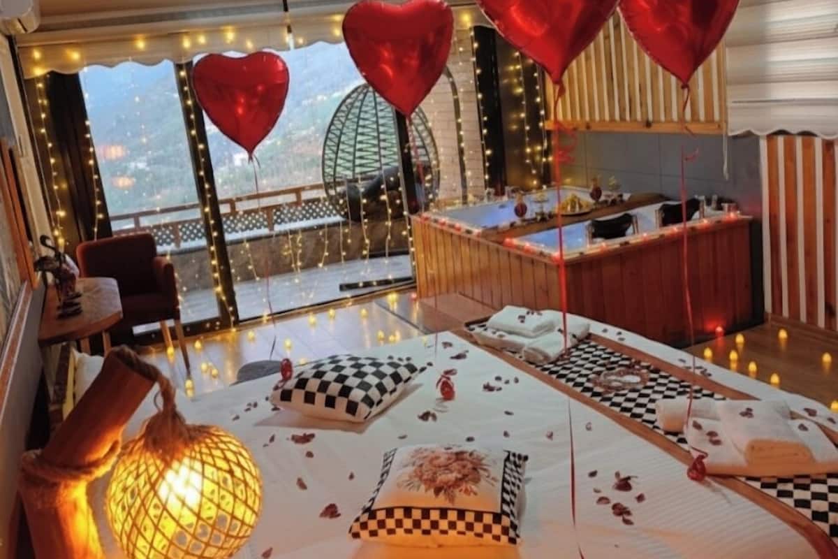 Individually decorated, individually furnished, soundproofing, free WiFi