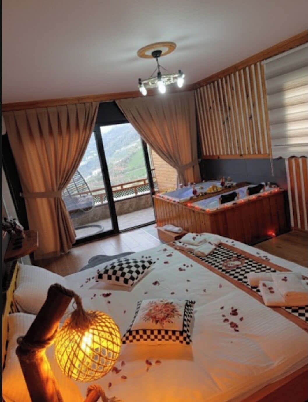 Individually decorated, individually furnished, soundproofing, free WiFi