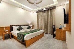 Superior Double Room | Free WiFi, bed sheets