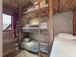 3 bedrooms - Apartment in Courchevel 1300 for 8 people, ski-in/ski-out with sauna (La Tania)