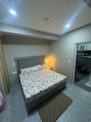 3 bedrooms, iron/ironing board, WiFi