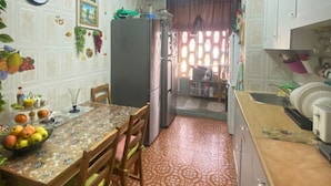 Shared Dormitory, 1 Bedroom, Fireplace, Garden View | Interior - Room in Guest Room - Private Room Center Malaga (Málaga)