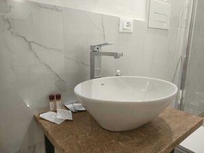 Shower, hair dryer, towels, soap - Talia Capo Massimo Sole x2. (Palermo)