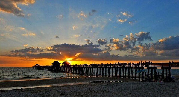 Una playa cerca