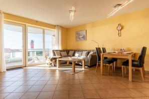 Apartment | Dining