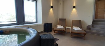 Luxury Family Holiday Home With Wellness