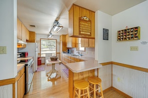 House (2 Bedrooms) | Interior