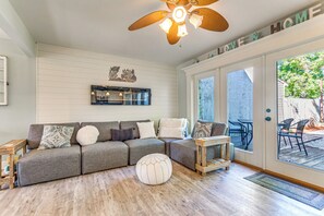 Interior - 2 Private Outdoor Spaces: Gulf Breeze Townhome! (Gulf Breeze)