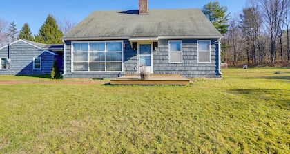 Quiet Country Living: Farmhouse Apt Near Hudson!