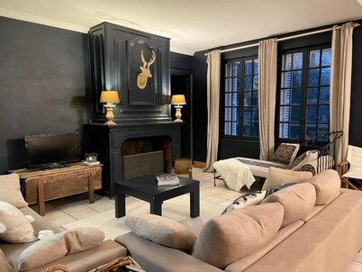 Gîte Le Domaine with private pool and fireplace