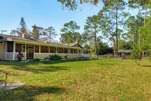Interior - Peaceful Loxahatchee Apartment w/ Covered Porch (Loxahatchee)