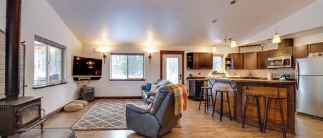 House (2 Bedrooms) | Front of property
