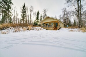 House (2 Bedrooms) | Interior - Denali Basecamp: Cozy Talkeetna Chalet w/ Fire Pit (Talkeetna)