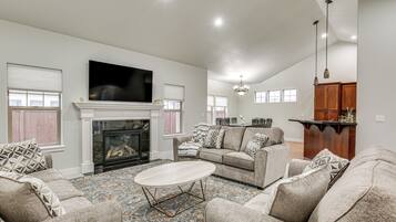 House (4 Bedrooms) | Front of property