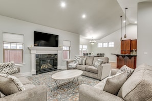 House (4 Bedrooms) | Front of property - Eugene Area Home: 18 Mi to U of O! (Junction City)