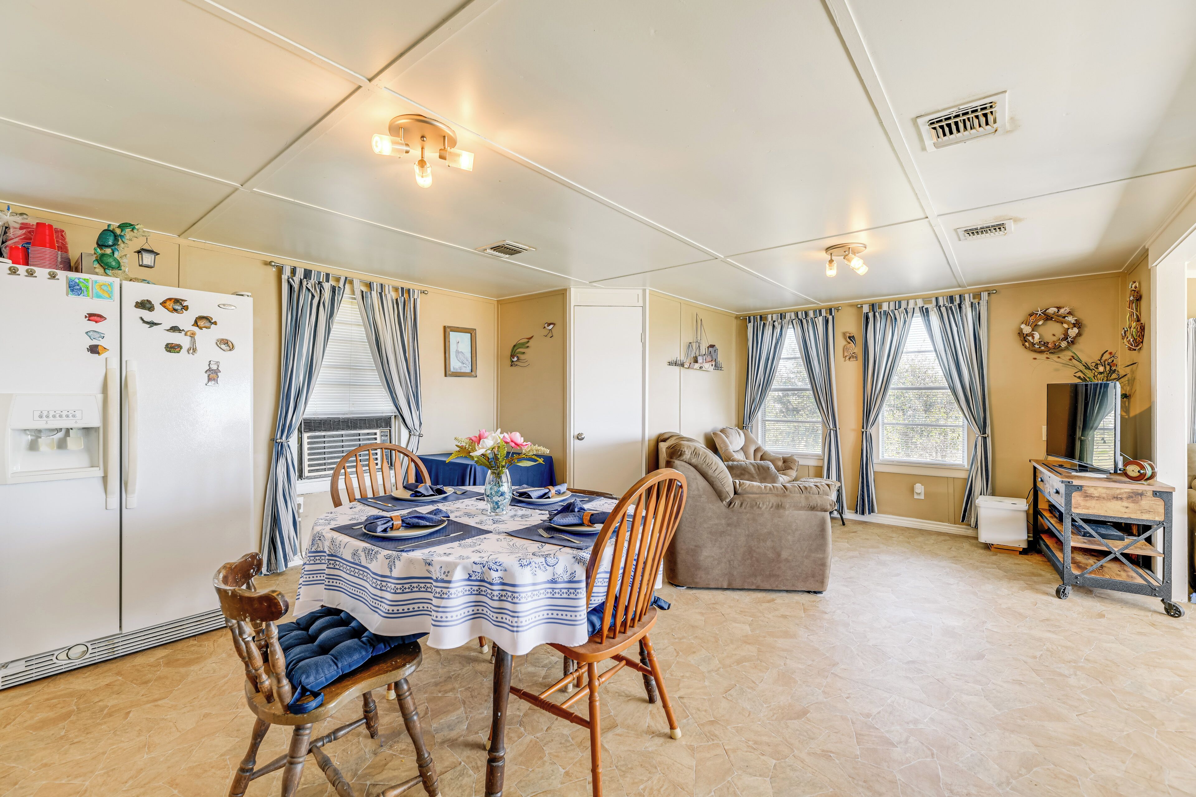 Rumah (2 Bedrooms) | Interior