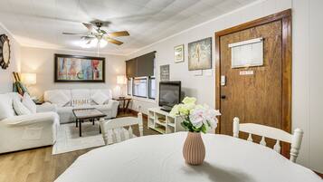 House (3 Bedrooms) | Front of property