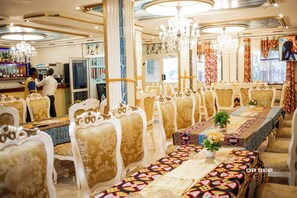 Restaurant - CERGY PONTOISE HOTEL BAFOUSSAM (Bafoussam)