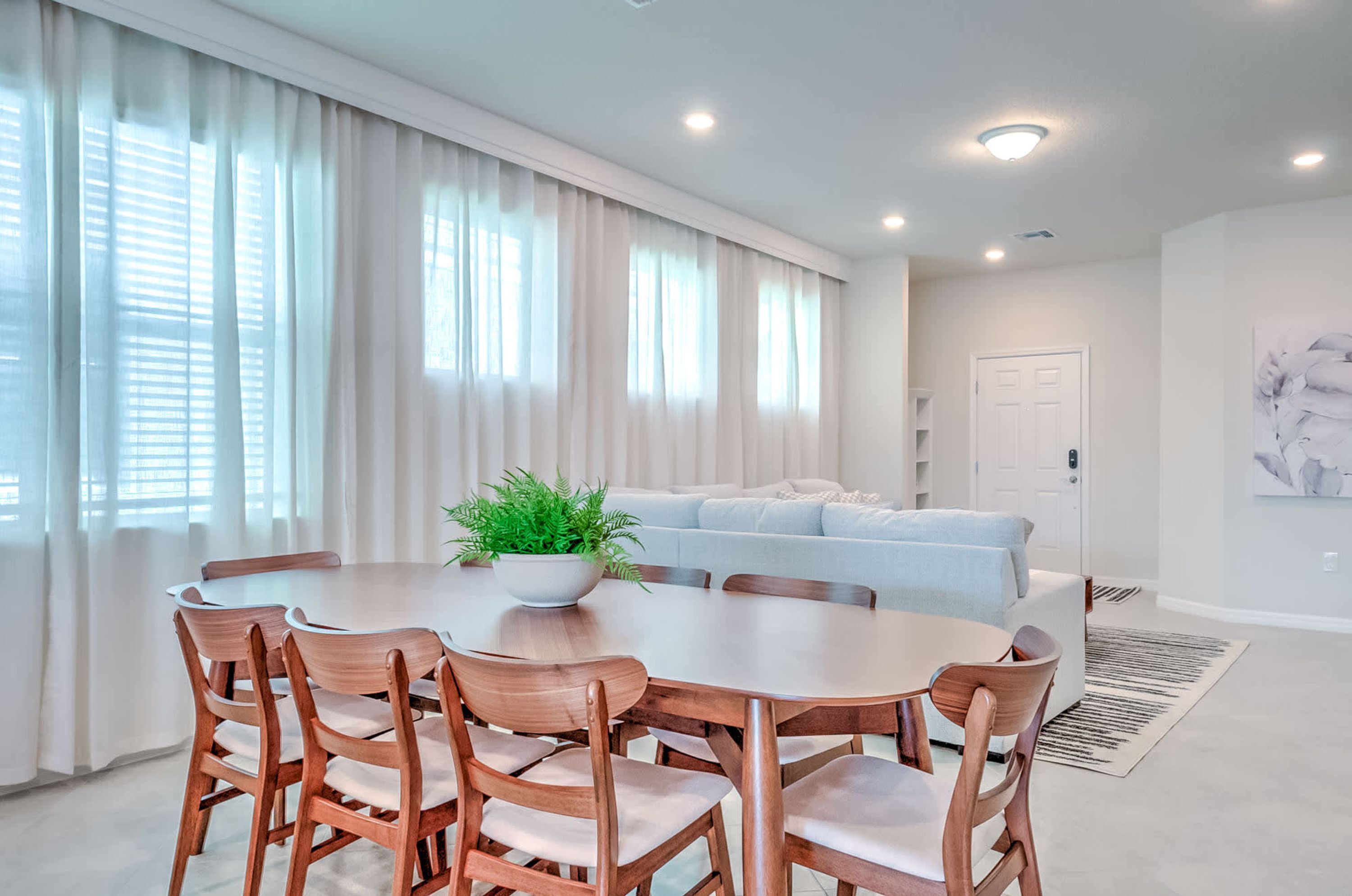 House | 5 bedrooms, Internet