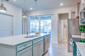 House | 5 bedrooms, Internet