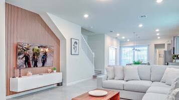 House | 5 bedrooms, Internet