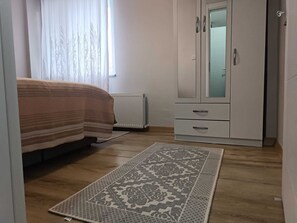 1 soverom, strykejern/-brett, wi-fi og sengetøy