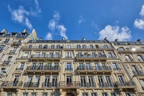 Apartment | Exterior - Sublime Air-conditioned Apartment Center of Paris (Paris)