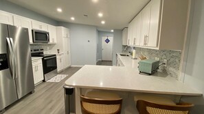 Fridge, microwave
